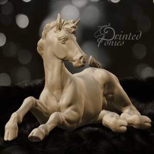 Latte – Laying Foal STL